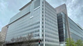 “النقد الدولي” يقرر تخفيفاً فورياً لأعباء ديون 25 دولة