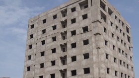 مستفيدون من 100 سكن غير مكتمل يطالبون بالمفاتيح بتاغزوت بالبويرة