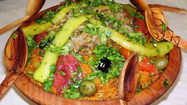 “ايوزان”.. الطبق الذي يشترطه الوزراء والولاة في رمضان