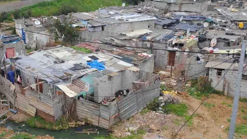 حتى لا يبقى خاسرٌ واحد بيننا