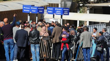 شراء الحوت في البحر!