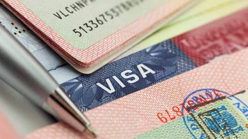 باريس تناور مجدّدا بورقة التأشيرة مقابل التصريح القنصلي