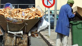 نساء يرفعن شعار.. “البركة في القليل”!