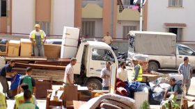 ترحيل عائلات تقطن بحوش خميستي بهراوة نحو الرغاية