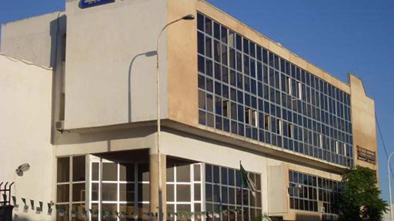 ابن مدير تنفيذي بسطيف ينتقل من الإكمالي إلى الثانوي بقرار مزوّر