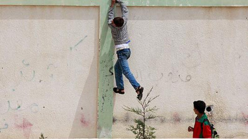 التسرب المدرسي يلاحق أطفالا في المتوسط وشعارهم “اللي قراو واش دارو”