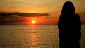 يكاد يقنعني بالتعدد وأحتاج من يحرّضني!