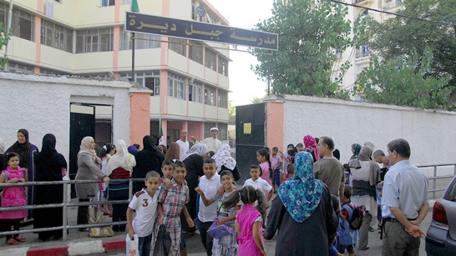 مطالب بتأجيل الدخول المدرسي للتمكن من محاصرة الوباء!