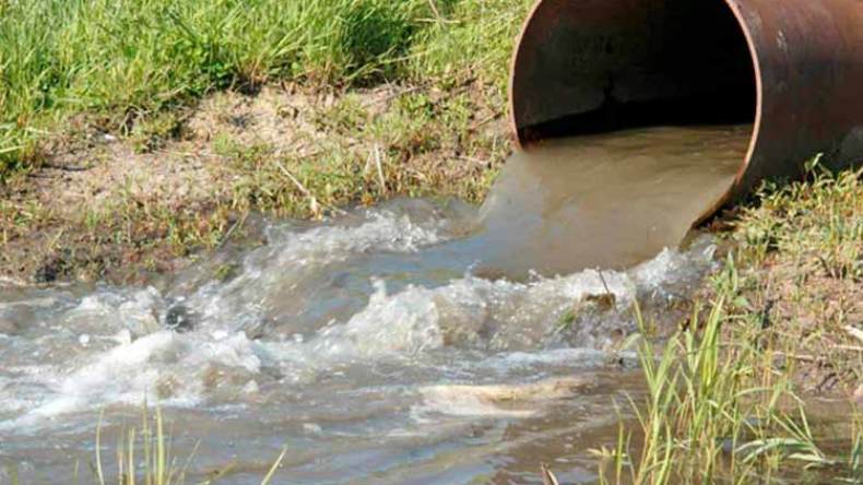 التلوث ومياه الصرف الصحي تهدد محاصيل فلاحي ثنية العابد بباتنة