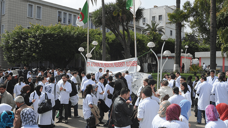 سنواصل الإضراب، السنة البيضاء لا تخيفنا وأنت تناقض نفسك ياحزبلاوي!