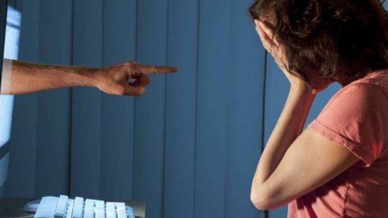 نجمات إنستغرام يتعرضن للتنمر