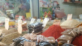 سوق الرحبة بباتنة.. توابل وبهارات وألف لون وذوق