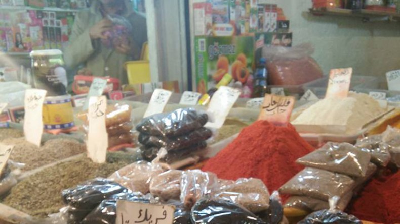 سوق الرحبة بباتنة.. توابل وبهارات وألف لون وذوق