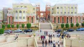 أساتذة: ننتظر إعادة الجامعة إلى مكانتها بعد 20 سنة من التهميش