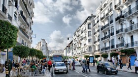 عدد سكان الجزائر يرتفع إلى 42,2 مليون نسمة