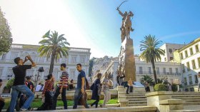 بلدية الجزائر الوسطى تطالب المواطنين باحترام نظافة الحدائق وفضاءات الراحة