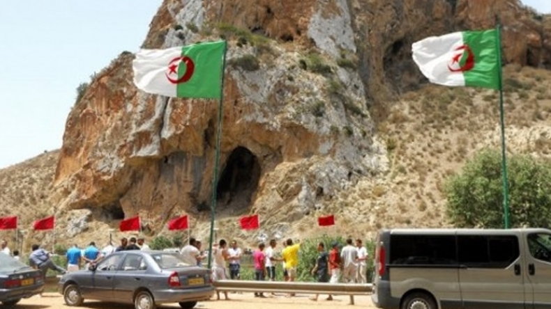 مناورات فرنسية لتفجير “حرب رمال” جديدة