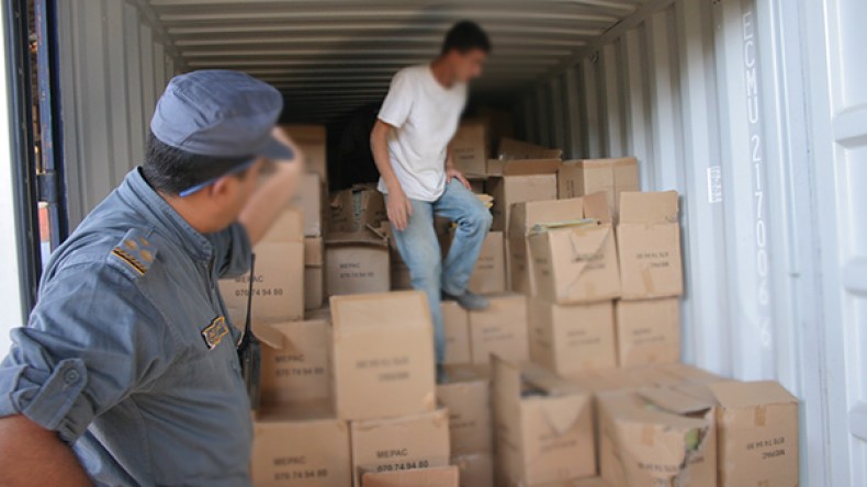 إحباط محاولة تهريب أطنان من المفرقعات بميناء الغزوات