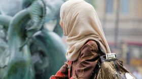 أشعر بالحب لكن شكلي لا يعجب؟!