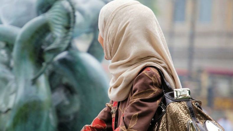 أشعر بالحب لكن شكلي لا يعجب؟!