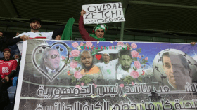 أنصار “الخضر” يطالبون بوتفليقة بتنحية ولد علي وزطشي وماجر