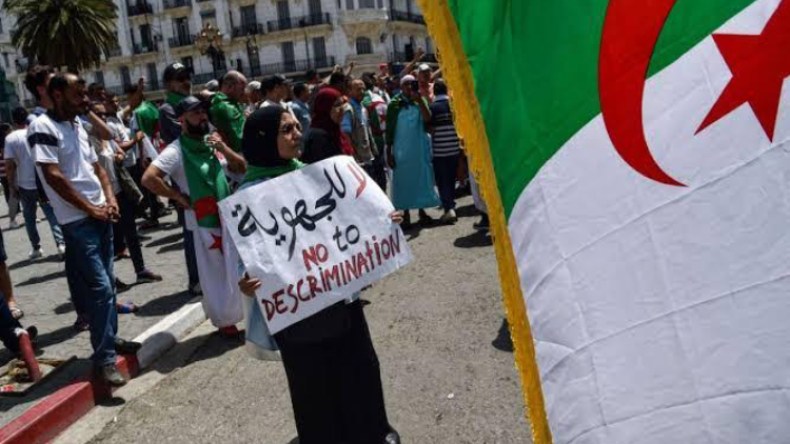 مخابر لصناعة الكراهية!