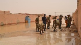 الجيش يتدخل لإجلاء ضحايا الفيضانات بالجنوب