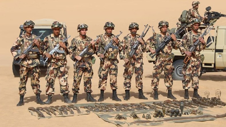 الجيش يحجز ترسانة من الأسلحة قرب الشريط الحدودي بأدرار