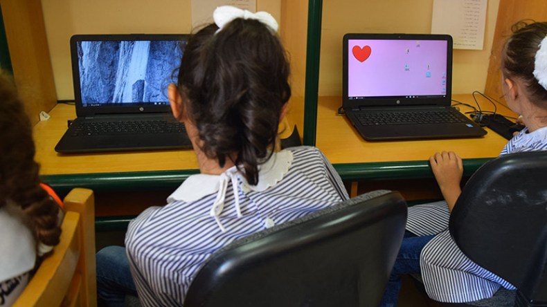 تدريس المعلوماتية: تأخر فادح في مدرستنا