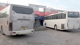 صفقات مشبوهة لحافلات المسافات الطويلة مع المطاعم