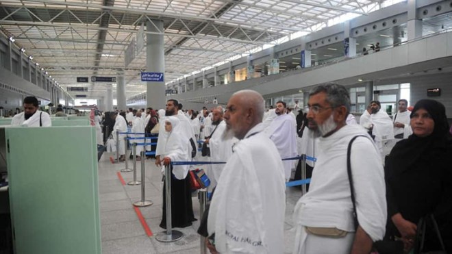 العاهل السعودي يأمر باستقبال 1500 حاج من اليمن والسودان