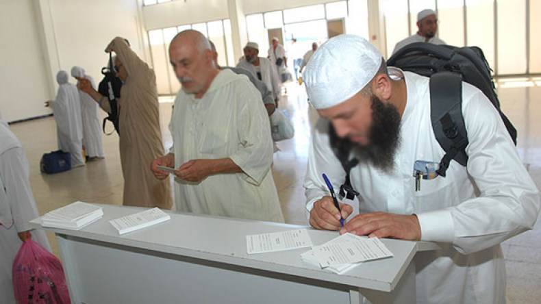 وكالة سياحية بالعاصمة تحتال على المعتمرين