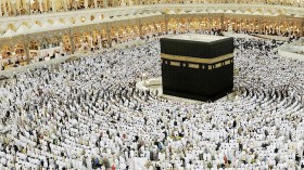 نقابة الأئمة في تونس تطالب بإلغاء موسم الحج لهذا السبب (فيديو)