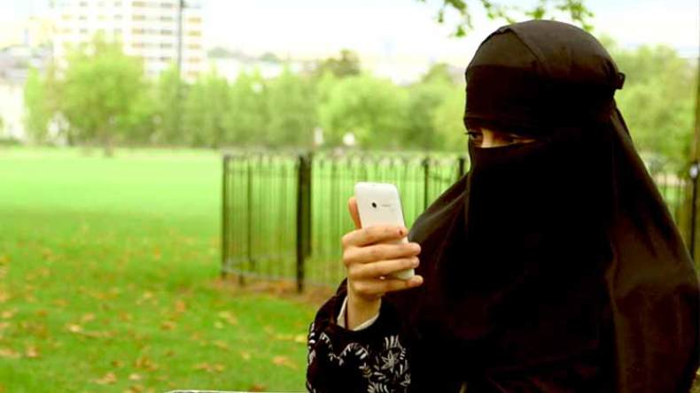 من أسنمة البخت إلى خمار “الجهاديات”