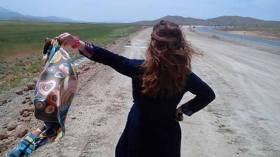 نساء سافرات بعد الحجاب!