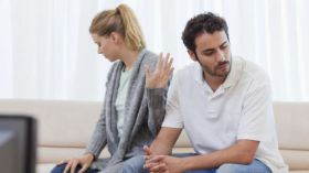 كيف تقضين وقتك بوجود زوجك في البيت؟