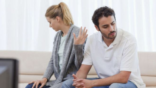 كيف تقضين وقتك بوجود زوجك في البيت؟