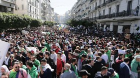 الرابطة الجزائرية للفكر والثقافة تفتح نقاشا حول الحراك