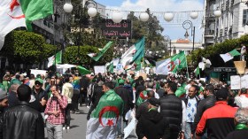 على الحراك اختيار ممثليه