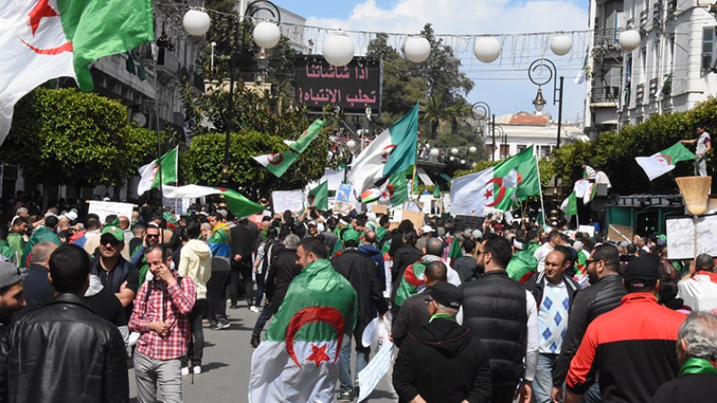 على الحراك اختيار ممثليه