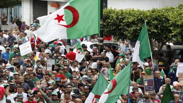 6 يوليو.. أليس فيكم رجلٌ رشيدٌ؟