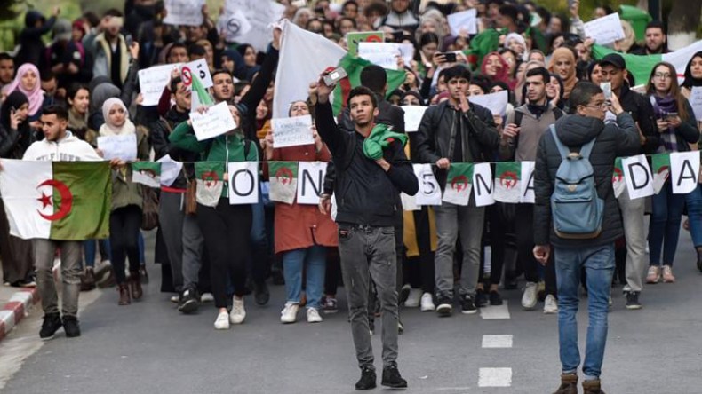 الحراك يشلّ الدراسة بأقسام البكالوريا وتلاميذ يطالبون بالعتبة