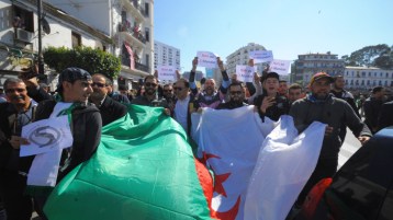 بناء “السلطة التأسيسية” لمكافحة شغب الحكام