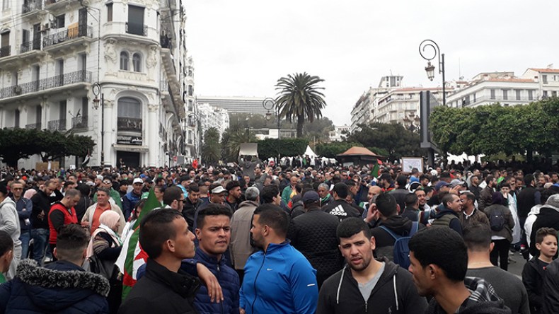 مشكلتنا.. هل هي مادِّية؟