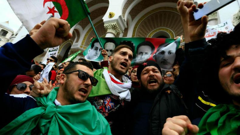 الحراك الشعبي.. رهانُ التمثيل ومغبة التدويل