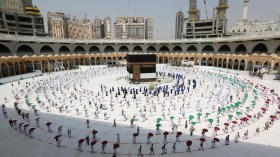 إجراءات احترازية مع بدء السماح بالعمرة