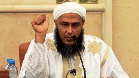 الحسن الددو: ترامب منح المغرب قطعة أرض على القمر!