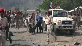 هجوم للحوثيين على عرض عسكري في عدن