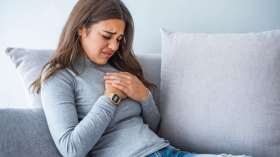 تقلصات الدورة لدى النساء تعادل آلام النوبة القلبية!