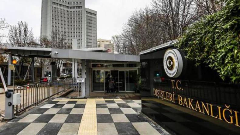 تركيا تعتقل عشرات الموظفين بوزارة الخارجية